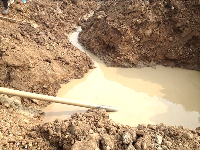 自来水过河拉管