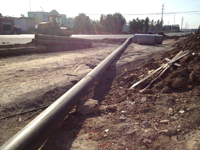 自来水过河拉管