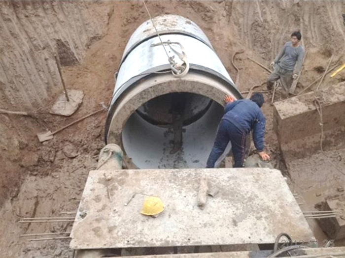 济南过铁路D2000的管