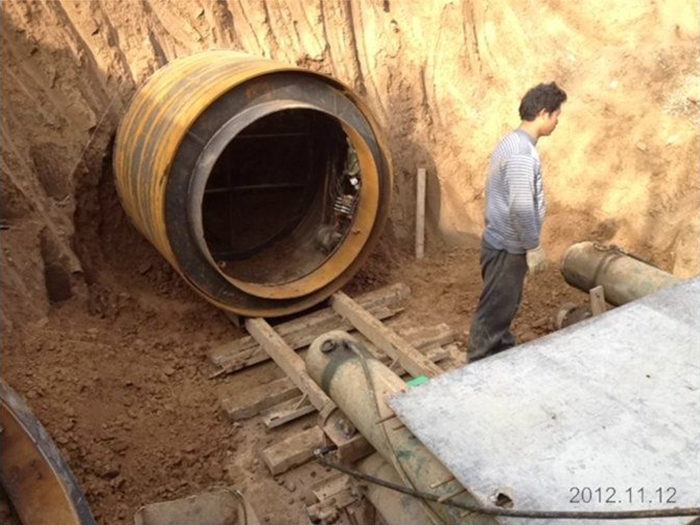 济南过铁路D2000的管