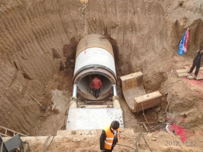 济南过铁路D2000的管